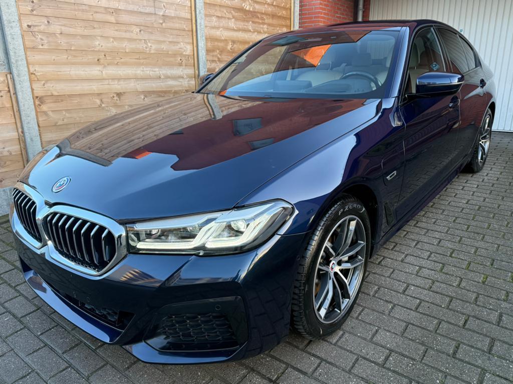 BMW 530E M-Pack Facelift Garantie! Btw Aftrekbaar!, Auto's, BMW, Automaat, Euro 6, Blauw, Berline