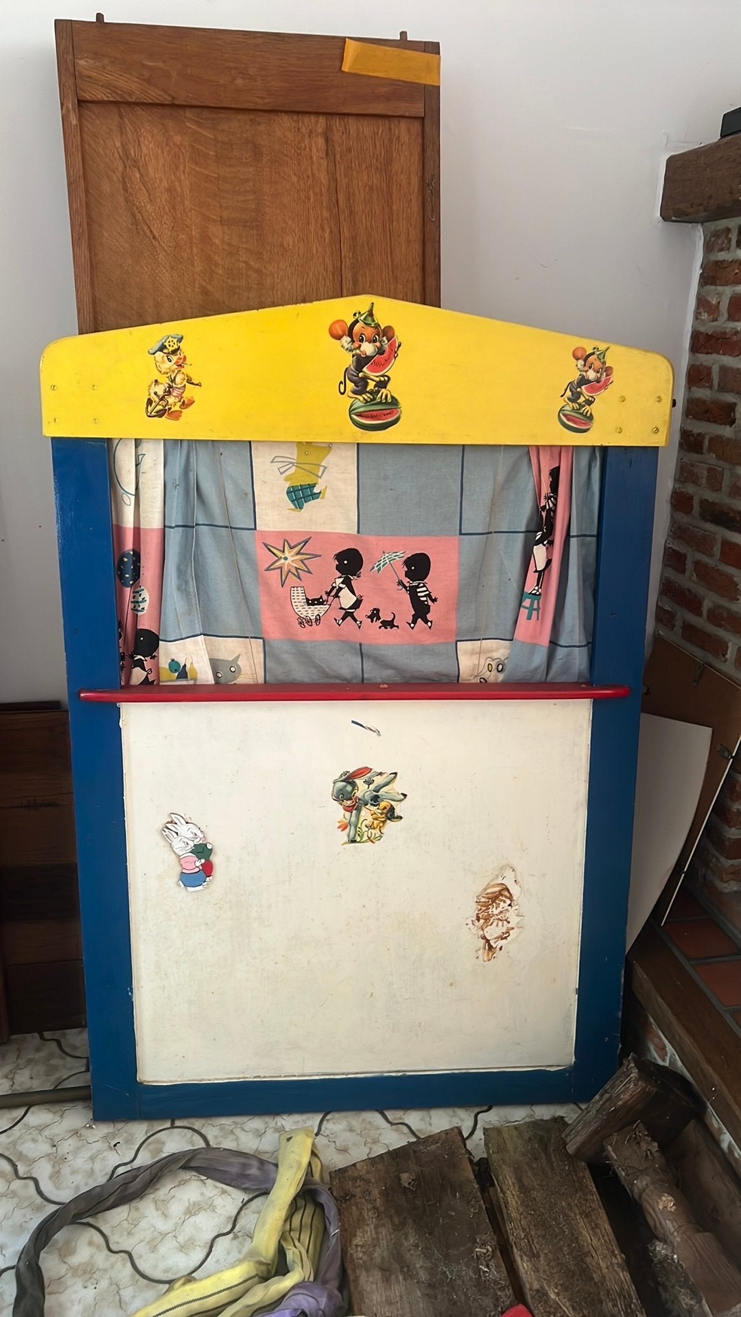 GRATIS antieke poppenkast, Maison & Meubles, Enlèvement, Utilisé