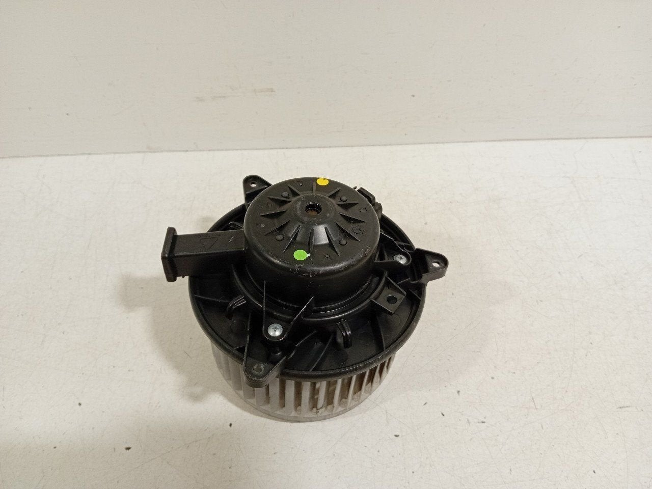 Kachel ventilator motor Opel Insignia, Onderdelen@venauto.nl, Van der Ven Autorecycling B.V., Ettenseweg 76, 4706 PB Roosendaal, The Netherlands