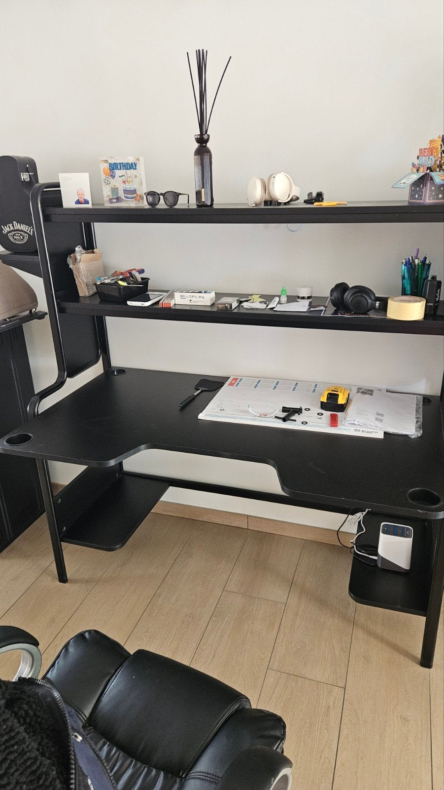 bureau/gamebureau, Enlèvement
