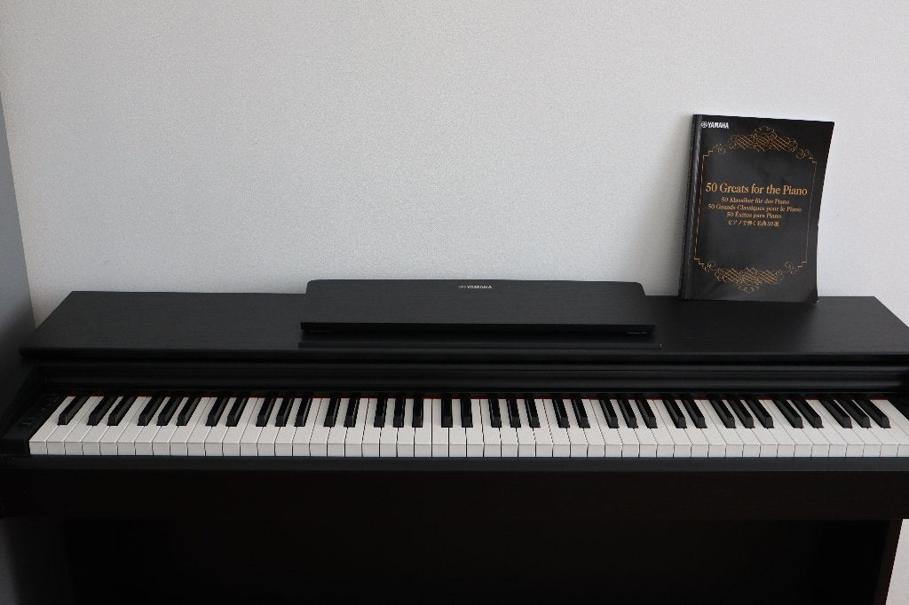 Piano numérique Yamaha Arius YDP-143, Musique & Instruments, Enlèvement, Piano