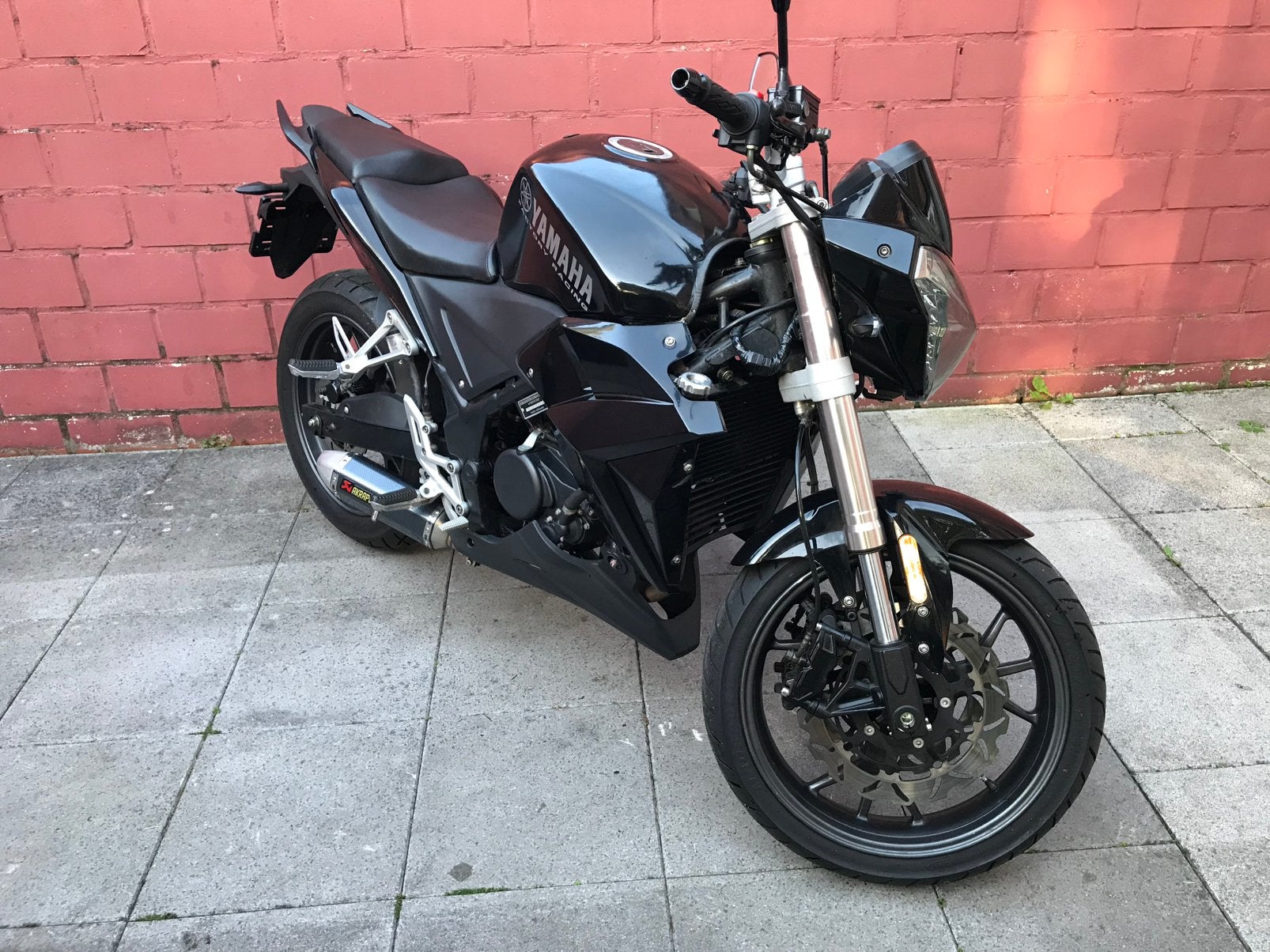 SpeedFire 125cc slechts550km Akrapovic , ABS , XENON, Motoren, Particulier, SuperMoto