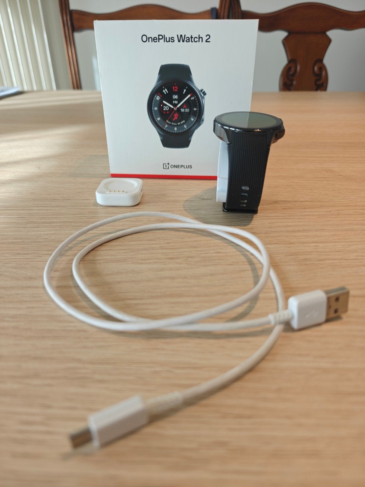 Montre connectée OnePlus Watch 2 noire rayonnante - Bon état, Bijoux, Sacs & Beauté, Montre-bracelet, Autres marques, Enlèvement ou Envoi