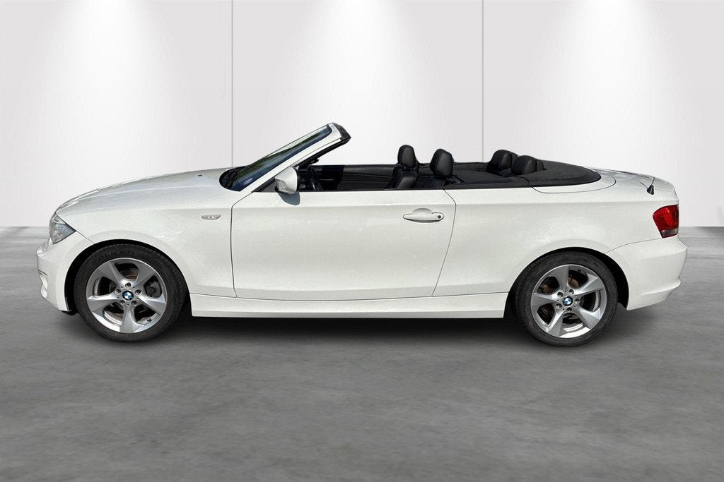 BMW 1 Serie Cabrio 118i (105 kW), Autos, BMW, Euro 5, Entreprise, Cabriolet, Boîte manuelle
