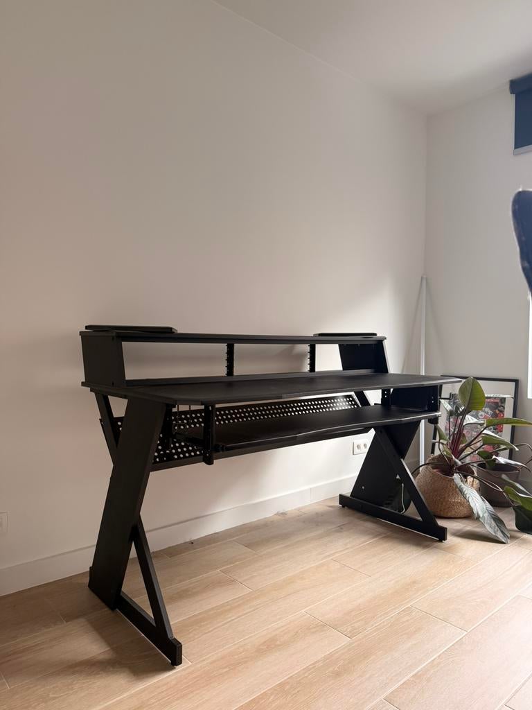 Music Studio Desk - Thomann, Enlèvement, Comme neuf, Autres marques, Noir