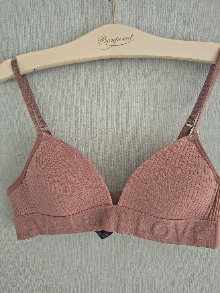 mooie BH Love Hema EUR 70AA, Kinderen en Baby's, Kinderkleding | Maat 152, Nacht- of Onderkleding, Gebruikt, HEMA., Verzenden