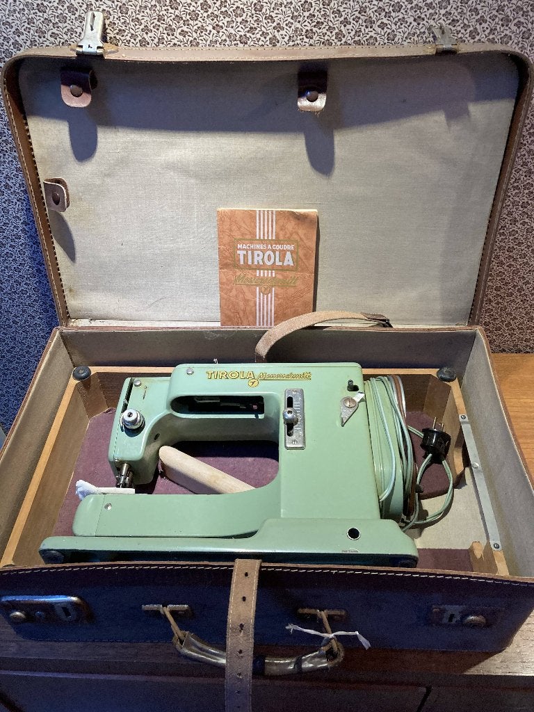 Vintage naaimachine, Ophalen