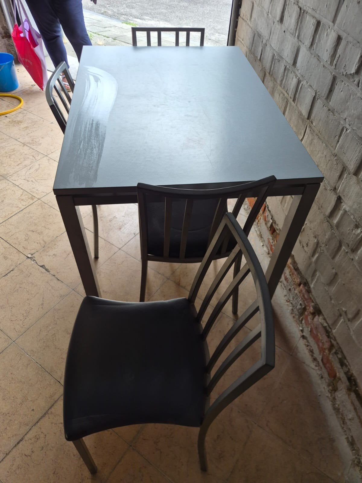 table et 4 chaises, Maison & Meubles, Chaises, Enlèvement, Gris, Métal, Quatre