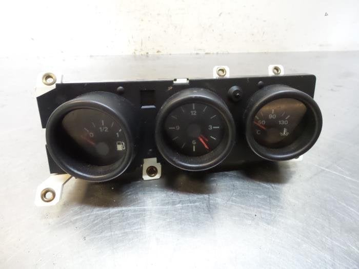 Instrument de bord d'un Alfa Romeo GTV, -, Utilisé, Alfa Romeo, -