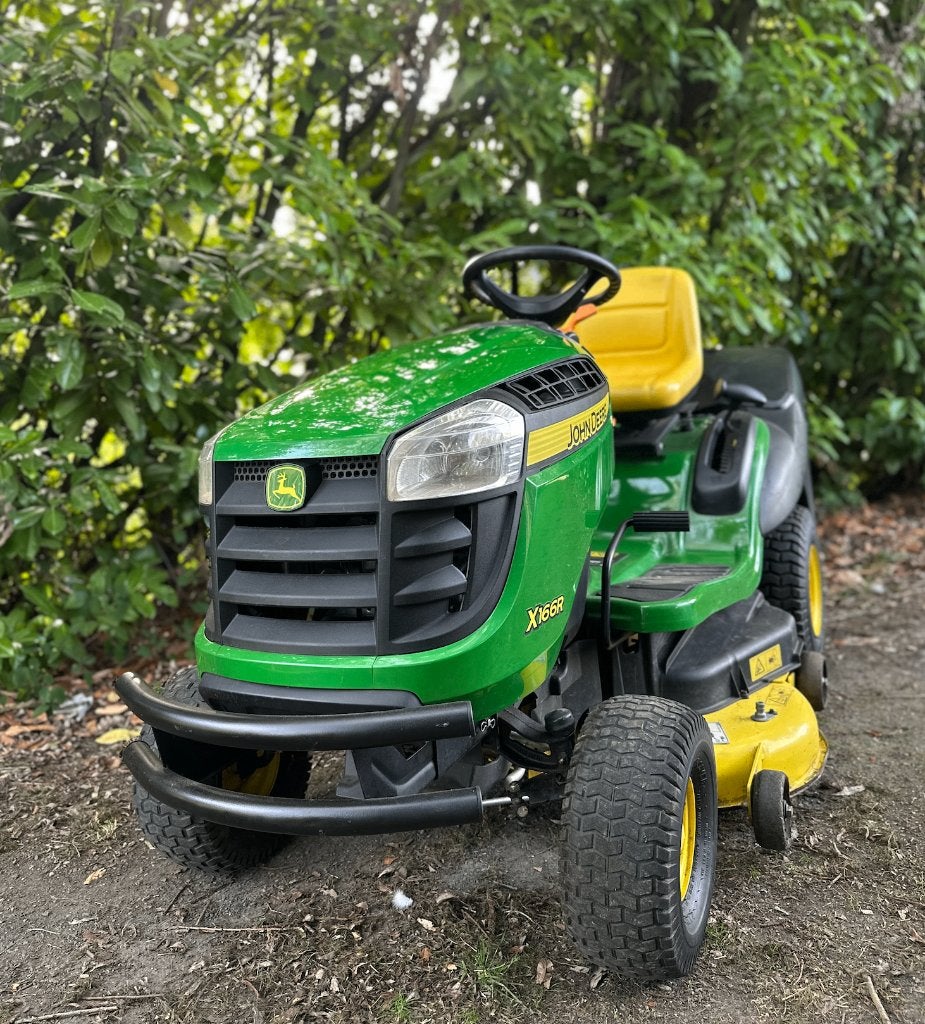John Deere X166R (22PK) Zitmaaier te koop, als nieuw !, Tuin en Terras, Elektrische starter, Zo goed als nieuw, 90 tot 120 cm