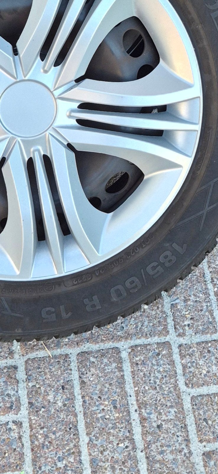 te koop stalen velgen met mooie wieldoppen voor volkswagen, Auto-onderdelen, Ophalen, Bestelwagen, 15 inch, Nieuw