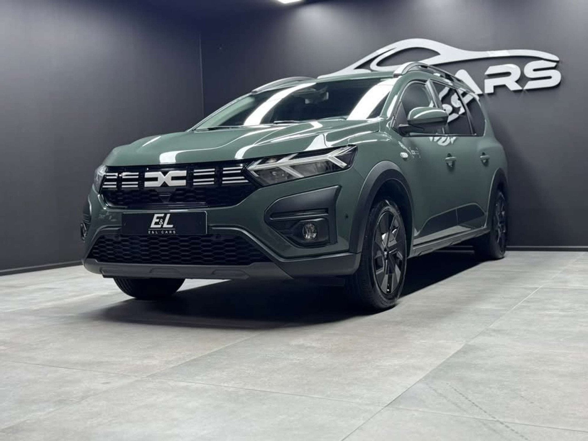Dacia Jogger Hybrid 7 places *12 mois de garantie*, Auto's, Automaat, Stof, Gebruikt, Geheel digitaal combi-instrument
