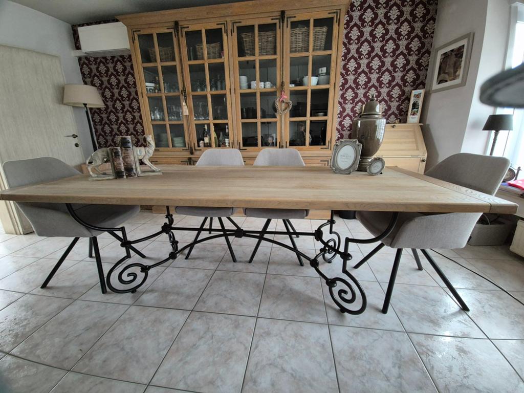 Massieve landelijke eiken tafel Sarah Mo, Ophalen, 100 tot 150 cm, Eikenhout, 200 cm of meer