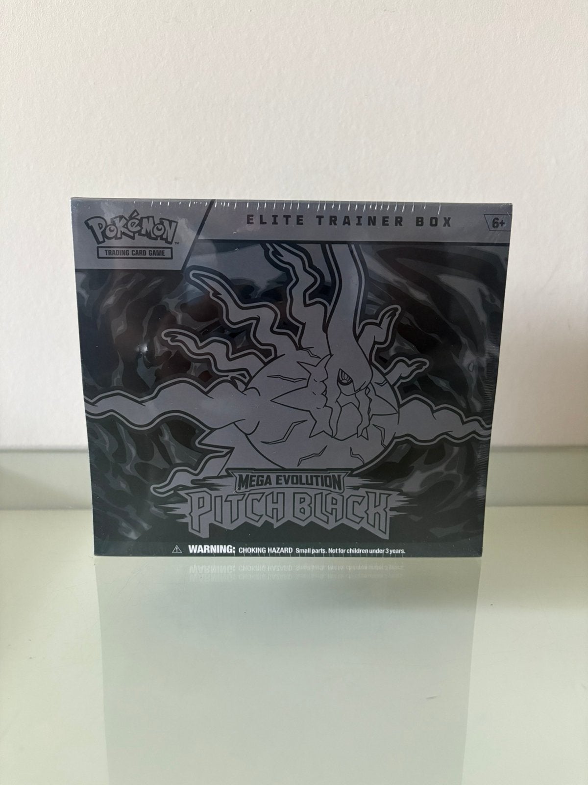Pokémon Mega Evolution “ Pitch Black “ Elite Trainer Box ETB, Ophalen of Verzenden, Nieuw, Boosterbox, Foil