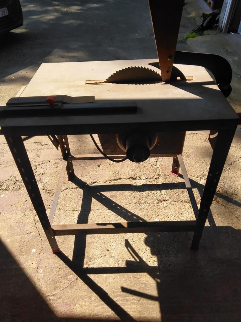 Zaagtafel, Ophalen