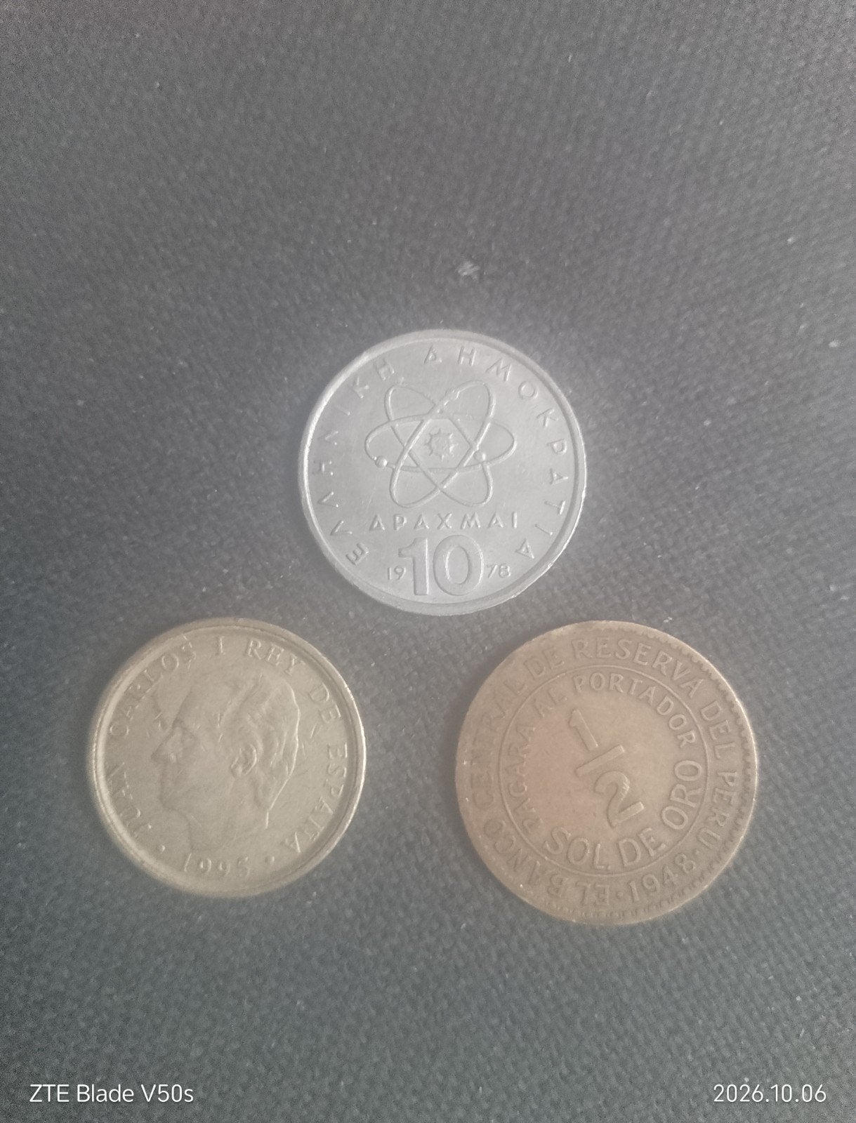 3 pièces, Enlèvement ou Envoi