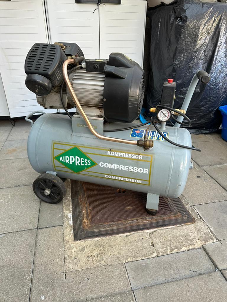 Compressor, Doe-het-zelf en Bouw, Compressors, Ophalen, Gebruikt
