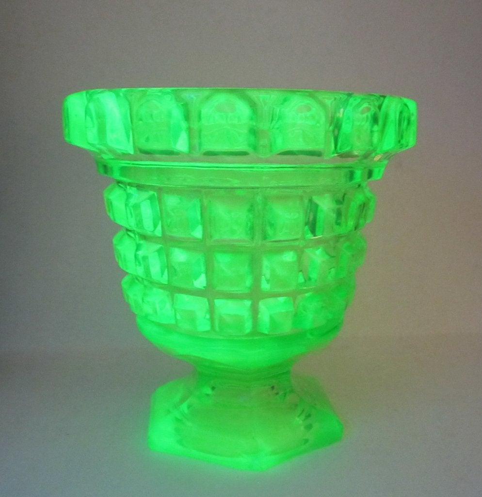 Vase en verre ouraline, art déco, Antiquités & Art, Envoi