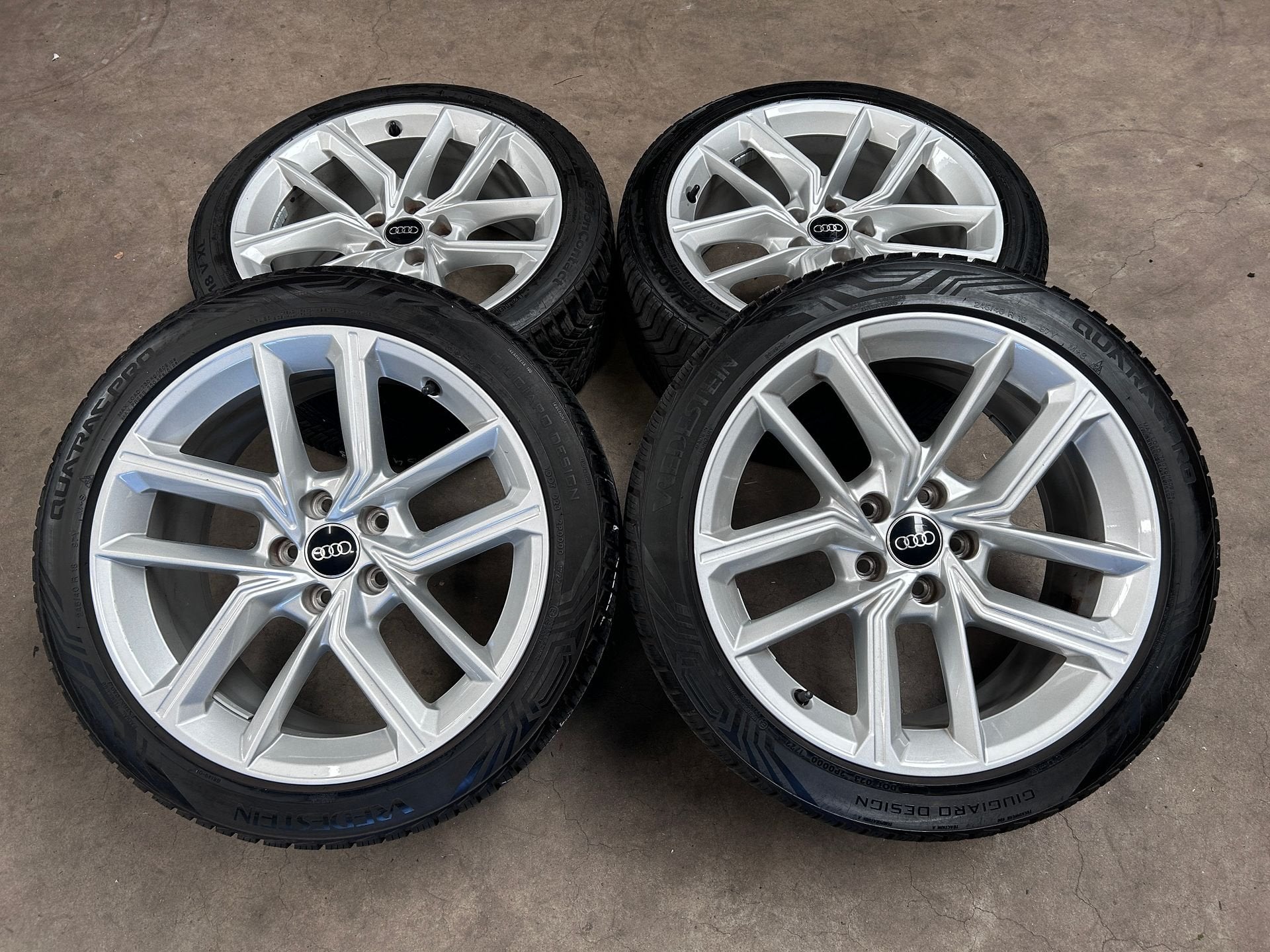 ✅18 inch originele velgen + banden Audi A5 S5 S line, 18 inch, -, -, Banden en Velgen