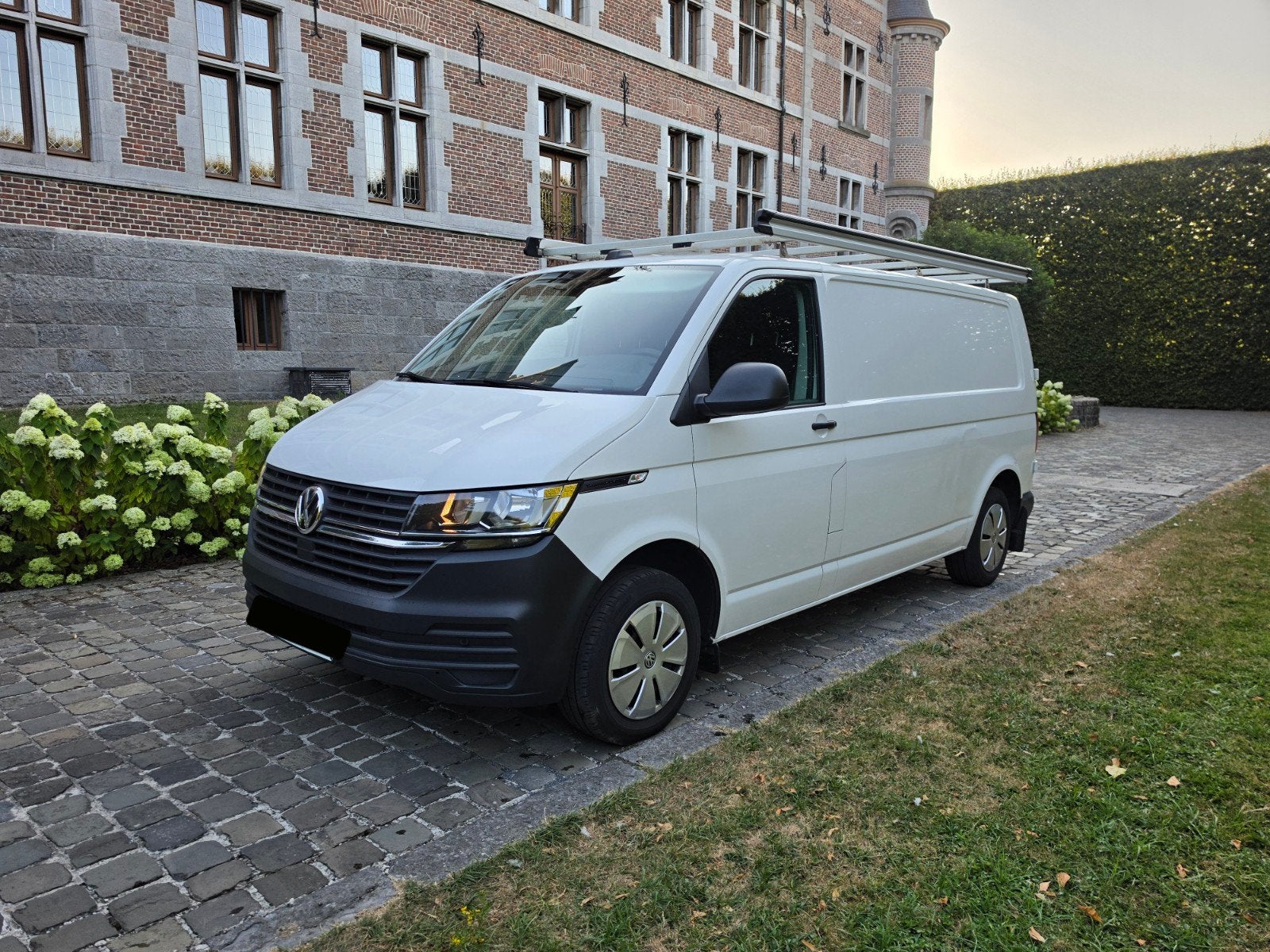 Volkswagen Transporter T6.1 L2H1 — 2021 — 2.0 TDI — 147 000, Achat, Euro 6, Entreprise, Noir