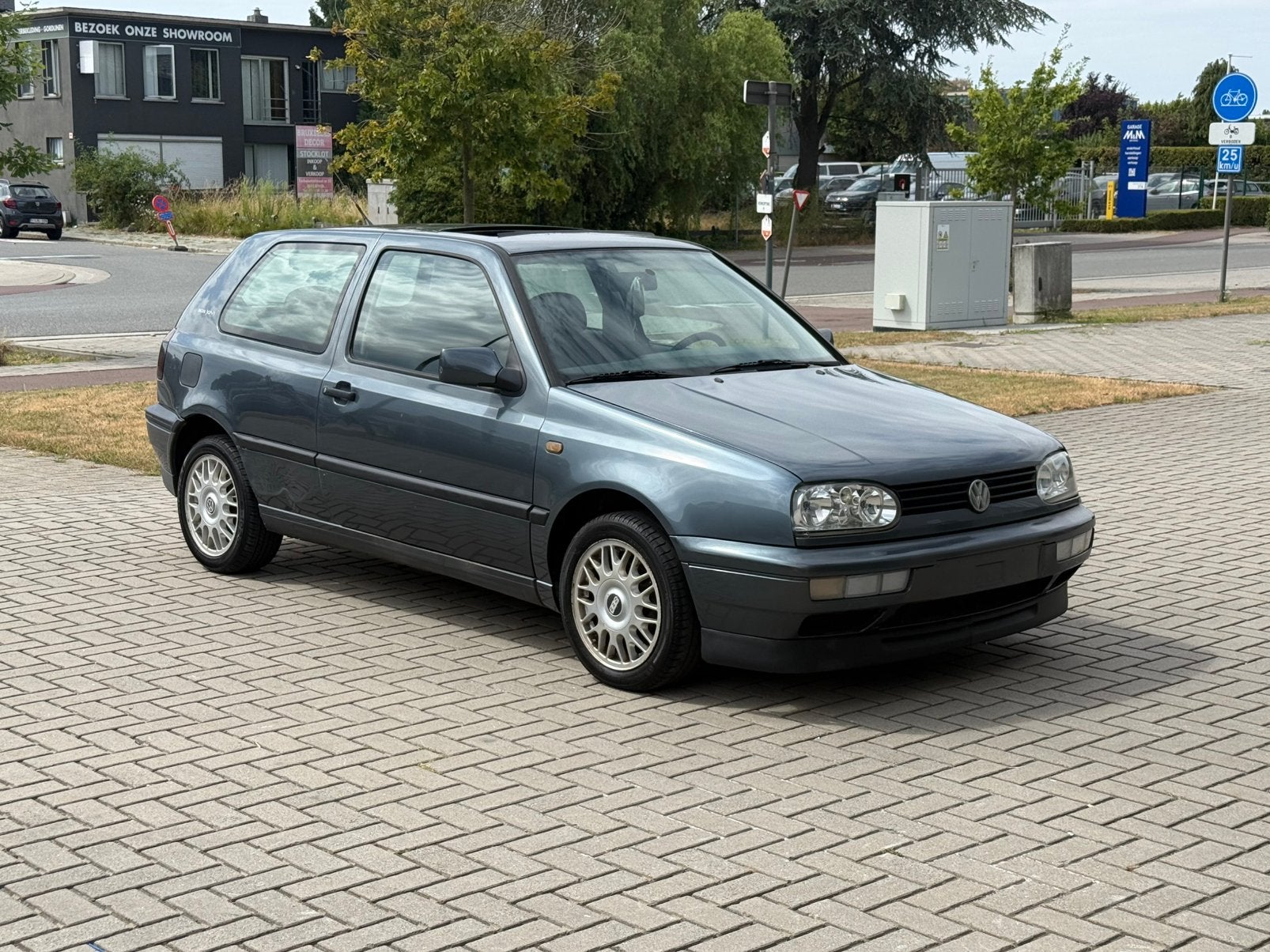 VW GOLF 3 1800CC /BONJOVI/OLDTIMER/154000 KM/, Autos, Achat, ABS, Entreprise, Boîte manuelle