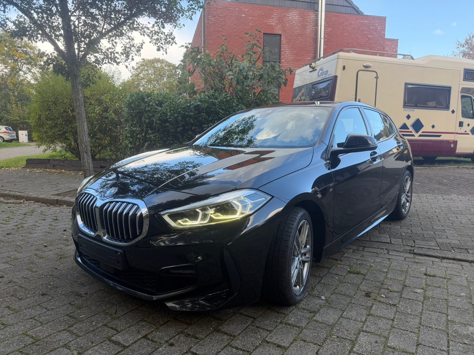 BMW 116i M-Pack Sport Z*Xenon*Pdc*Ass*Cruise*66.000km 2021, Dealer onderhouden, Euro 6, Zwart, Bedrijf