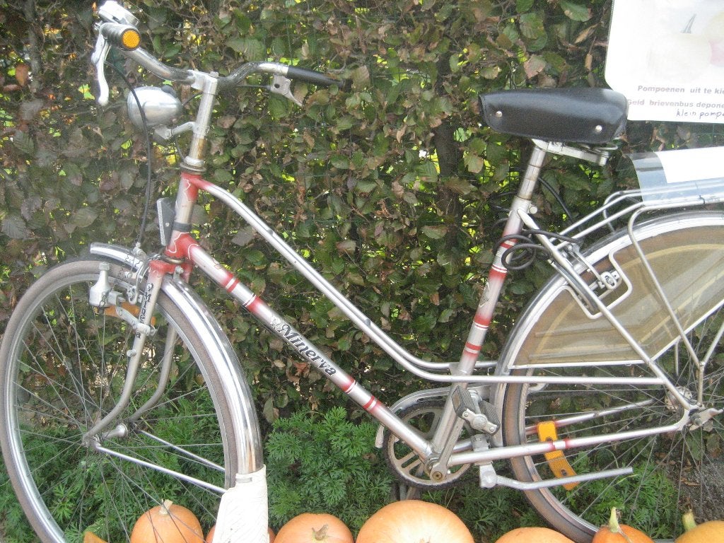damesfiets, Frein sur jante, Minerva, Enlèvement, Utilisé