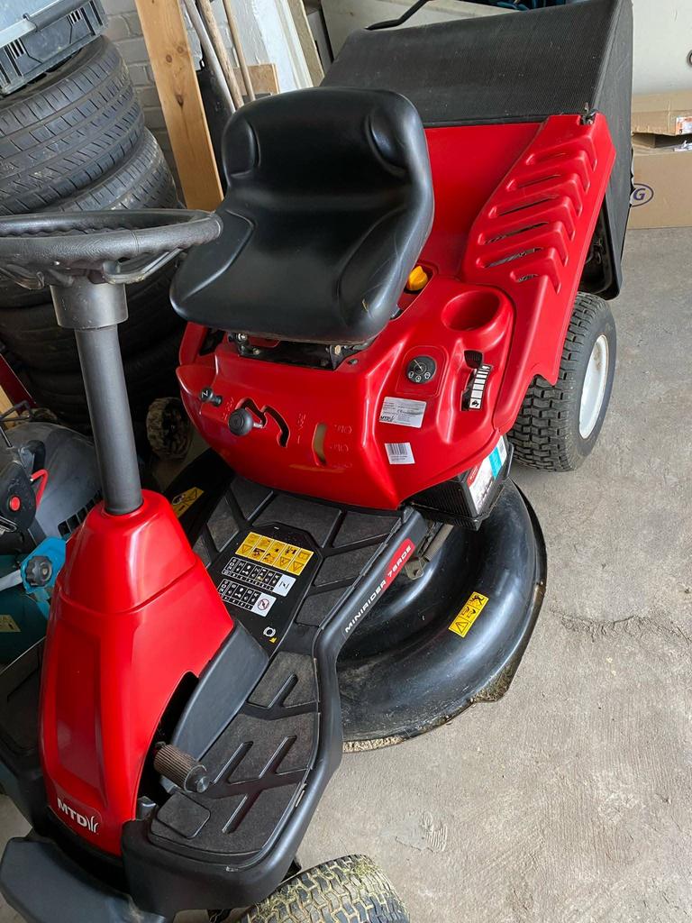 Tracteur tondeuse MTD Minirider 76 RDE 420 cc, Enlèvement, Utilisé, Bac de ramassage, Moins de 90 cm