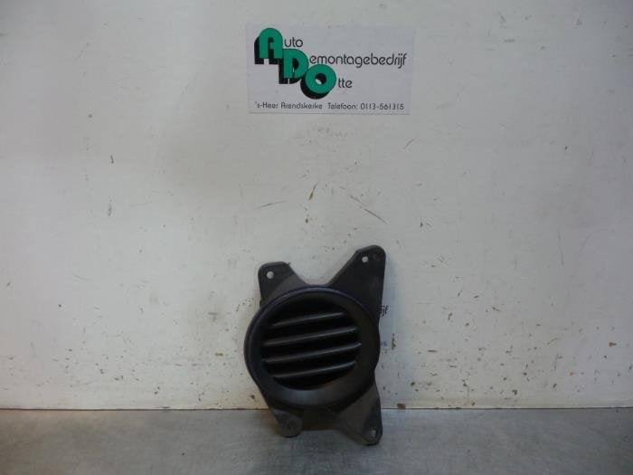 Bumper Rooster van een Daihatsu Young RV, Gebruikt, Daihatsu, -, -