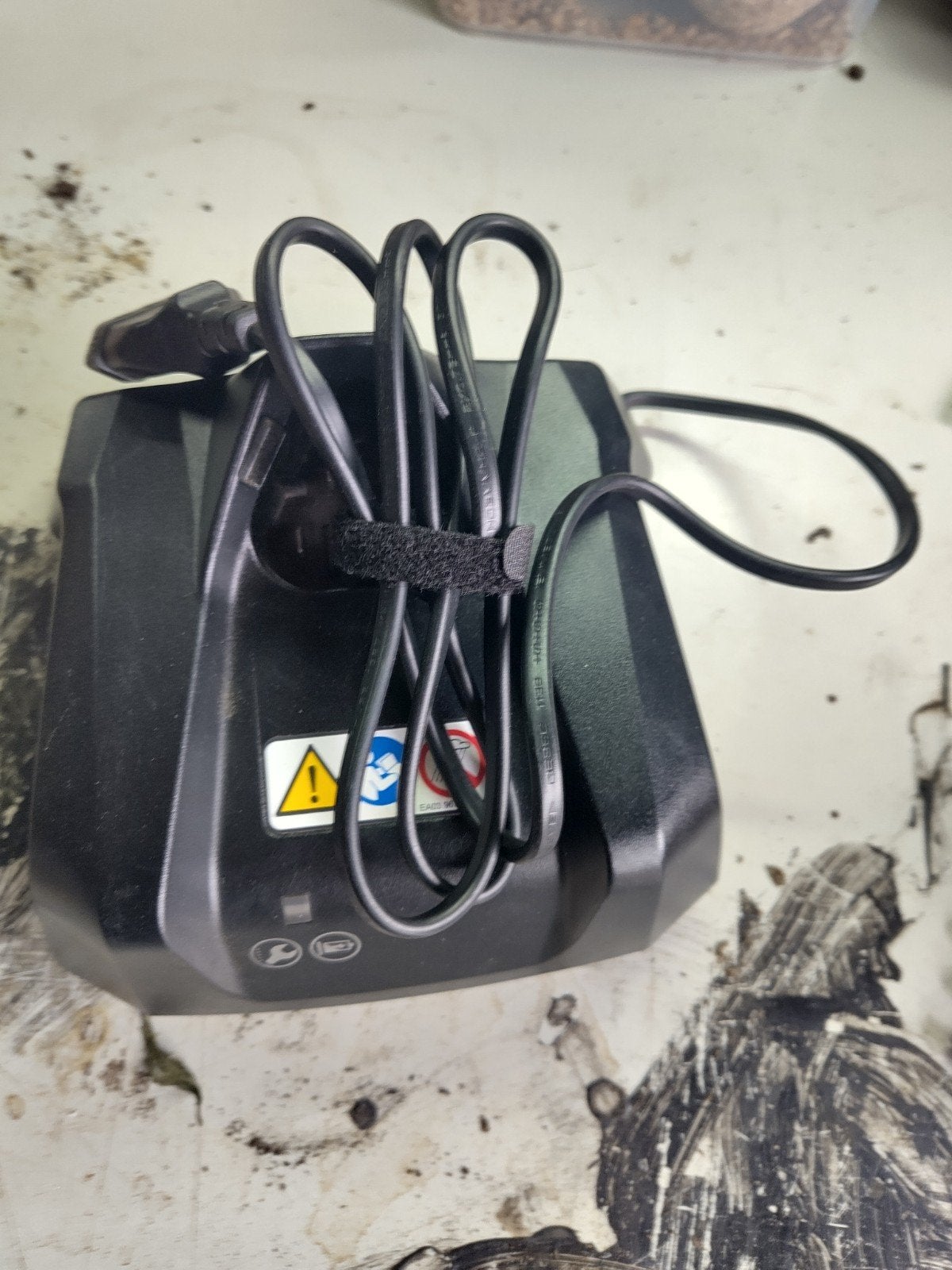 Stihl accu snoeiset., Enlèvement, Batterie
