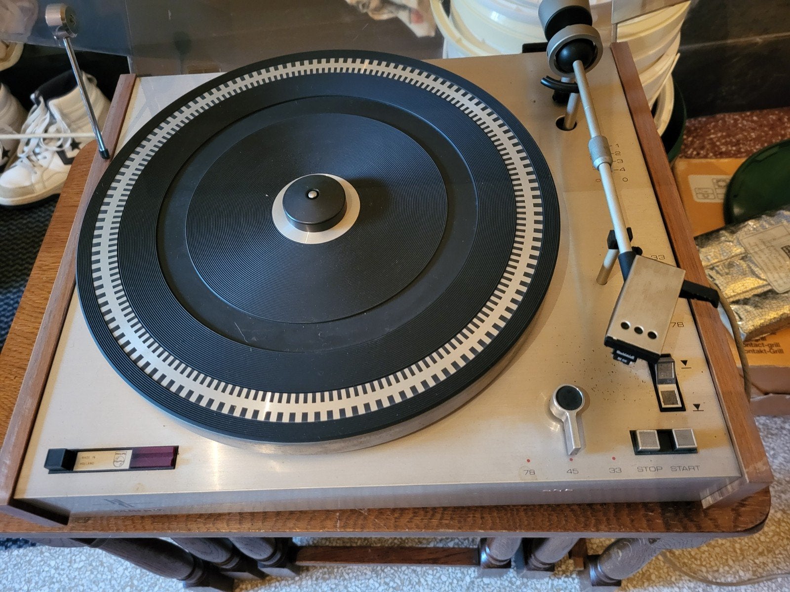 Philips 202 en Sharp RP-1144, Ophalen, Philips