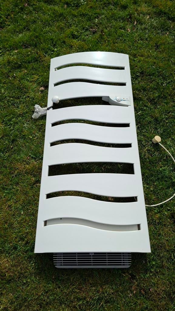 Elektrische handdoekdroger te koop, Doe-het-zelf en Bouw, Verwarming en Radiatoren, Ophalen, Gebruikt, Radiator, 60 tot 150 cm