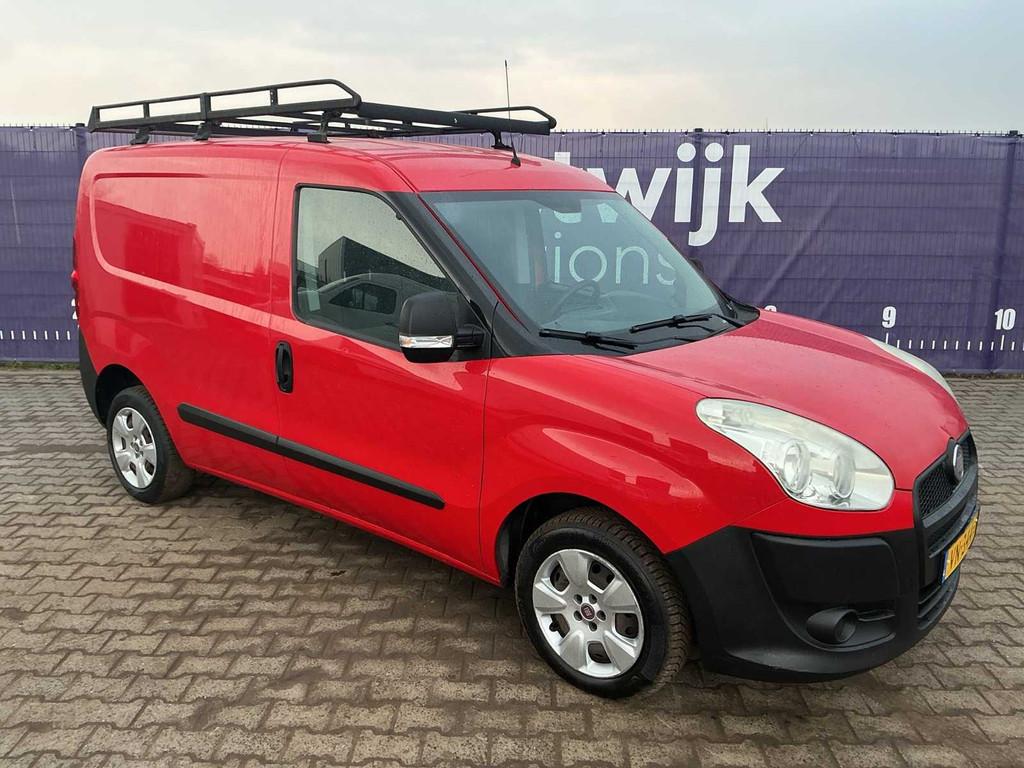 2015 - Fiat - Doblò Cargo - 1.3 M-Jet Actual, Autos, Camionnettes & Utilitaires, Euro 5, Achat, Entreprise, Diesel