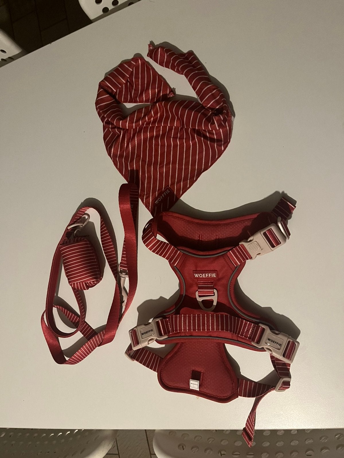 Honden tuigje met riem poepzakhouder en bandana, Ophalen, Nieuw