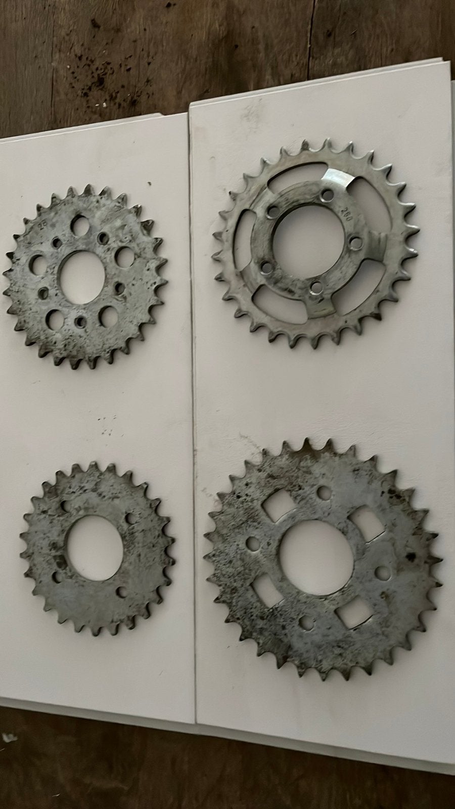 Tandwielen bromfiets, Fietsen en Brommers, Ophalen of Verzenden, Zo goed als nieuw
