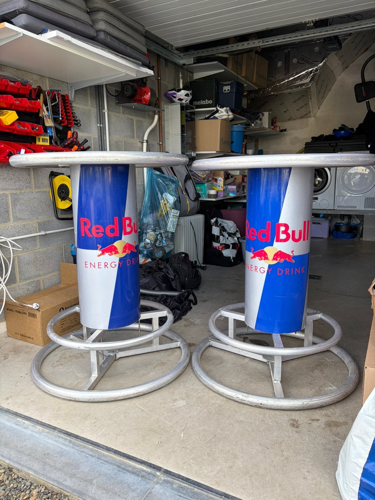 Lot de 2 mange debout Red bull en etat, Enlèvement, Utilisé