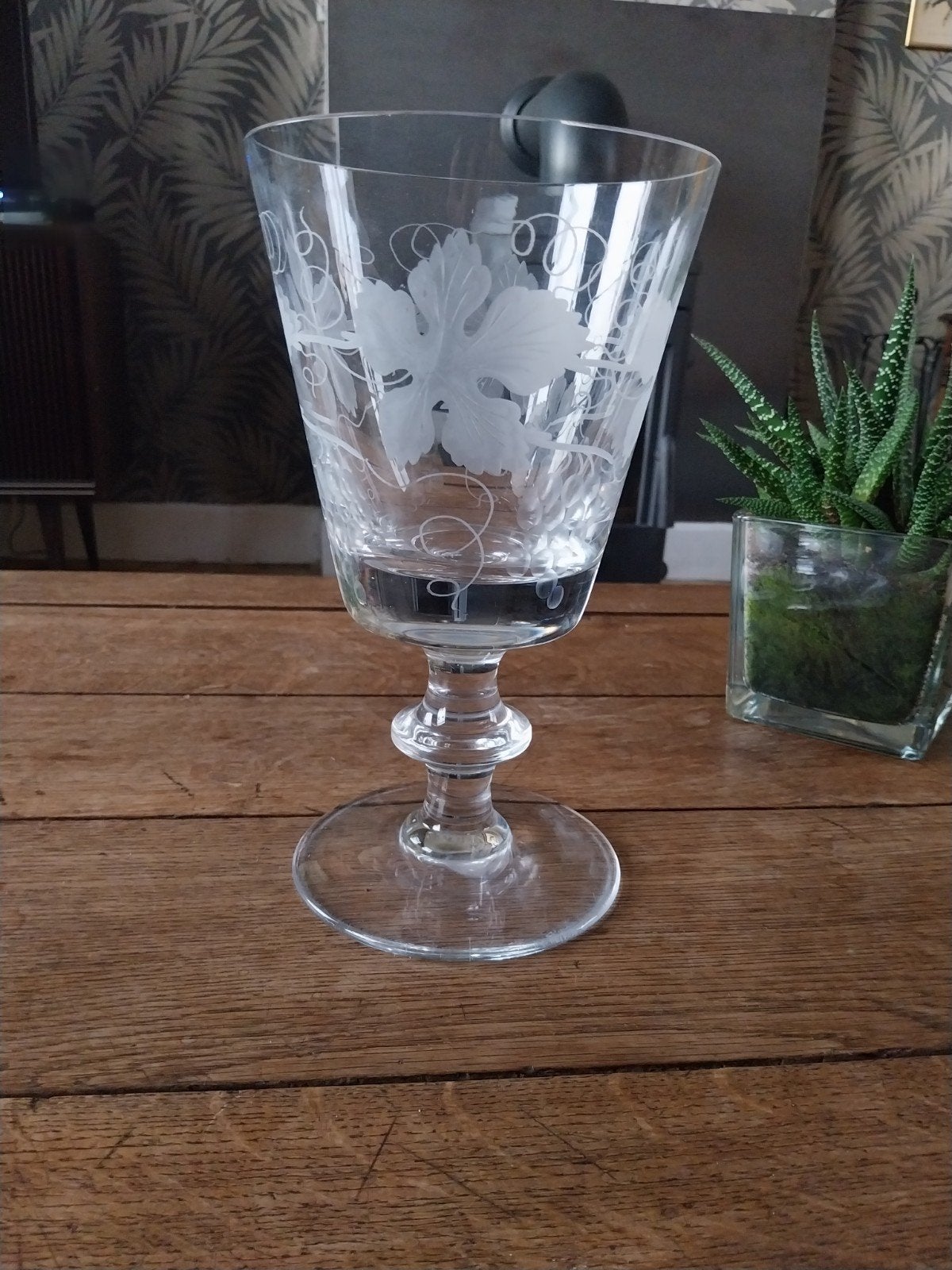 Grande coupe décorative, Enlèvement
