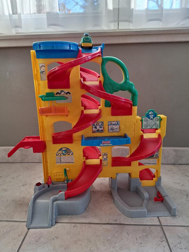 speelgoed garage, Ophalen, Zo goed als nieuw