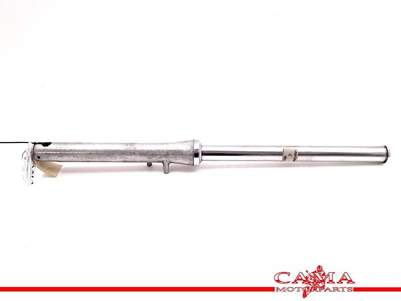 VOORVORK POOT RECHTS Suzuki (8253-l), Motoren, Dhr. S. di Majo, Gebruikt, Info@cama-motorparts.nl, P.J. Troelstraweg 8 8
3144 CX  MAASSLUIS, NL