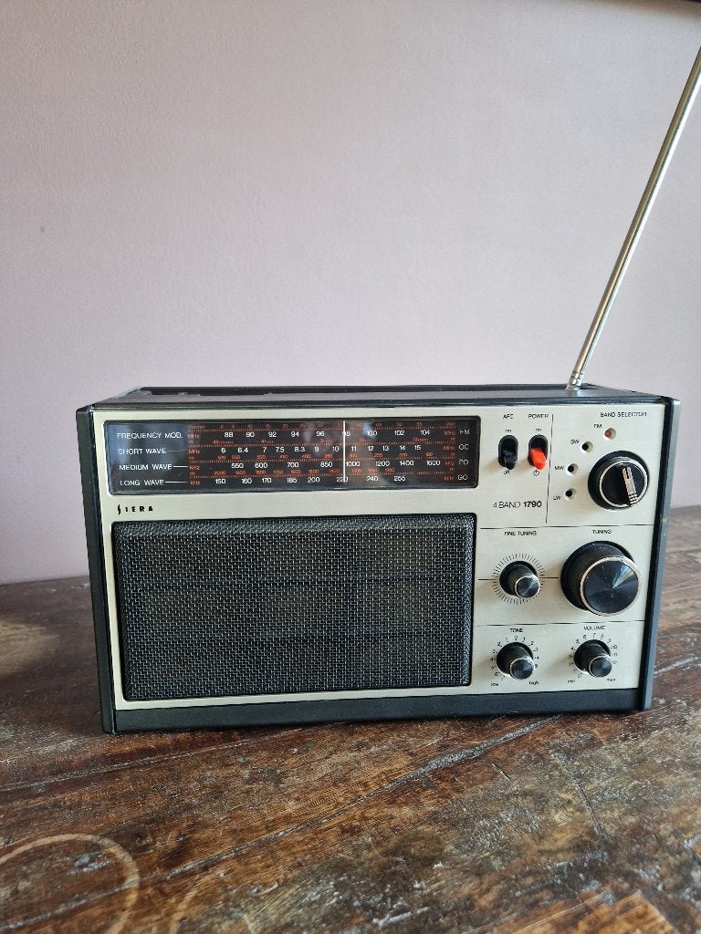 siera radio model SX-1790/14, Ophalen of Verzenden, Zo goed als nieuw, Radio