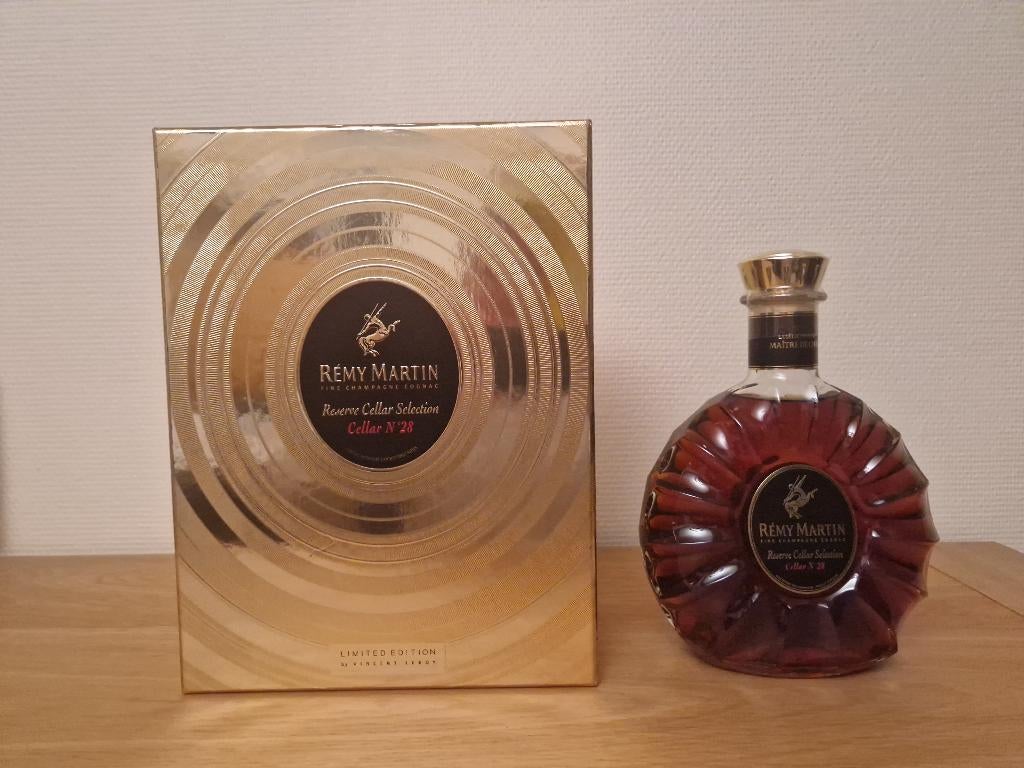 REMY MARTIN CELLAR n 28 Limited Edition VINCENT LEROY, Verzamelen, Wijnen, Nieuw, Ophalen of Verzenden, Vol, Overige typen
