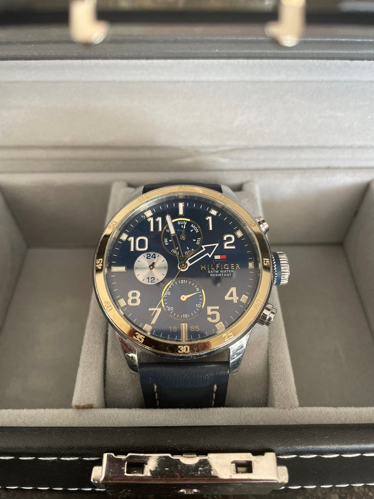 Tommy Hilfiger Trent Multi-Function Blue Dial Watch, Overige merken, Leer, Staal, Polshorloge