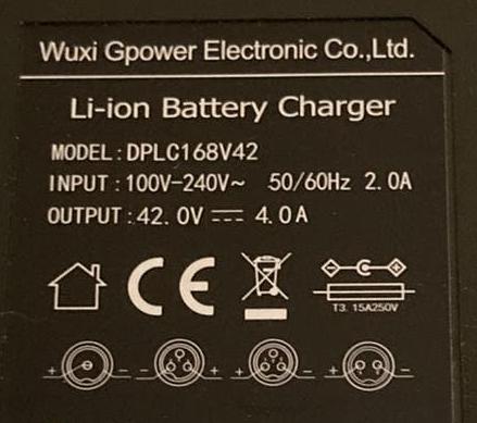 Chargeur à charge rapide pour trottinette 42.4a original, Vélos & Vélomoteurs, Trottinettes, Enlèvement ou Envoi, Neuf