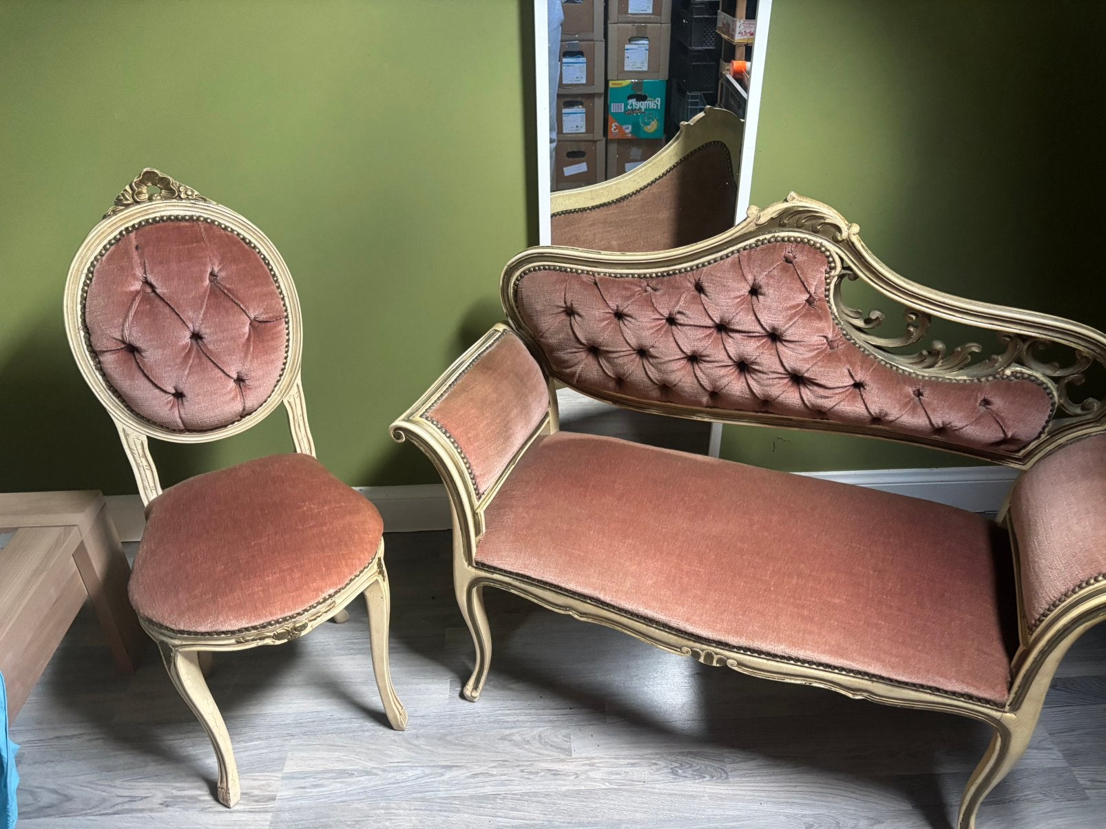 Elegant antiek Louis XV salonsetje, Enlèvement