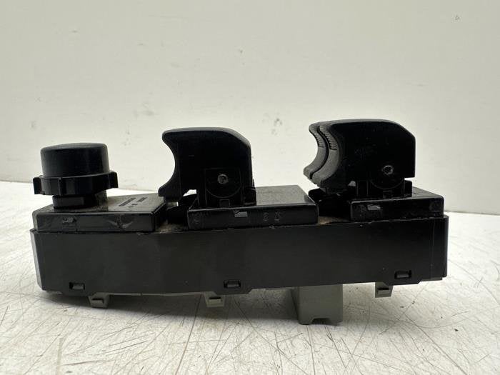 Commutateur vitre électrique d'un Chevrolet Spark, -, 3 mois de garantie, Utilisé, -