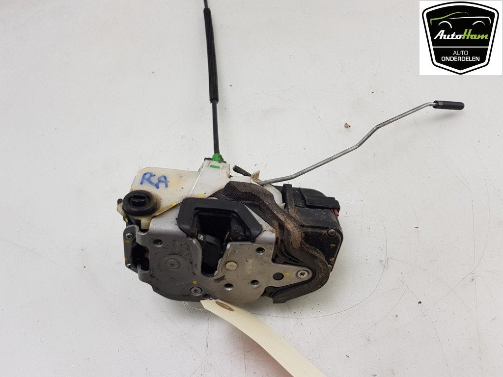 SERRURE DE PORTE RODS ARRIÈRE DROIT (|1357956|13578245|1357, Utilisé, Opel