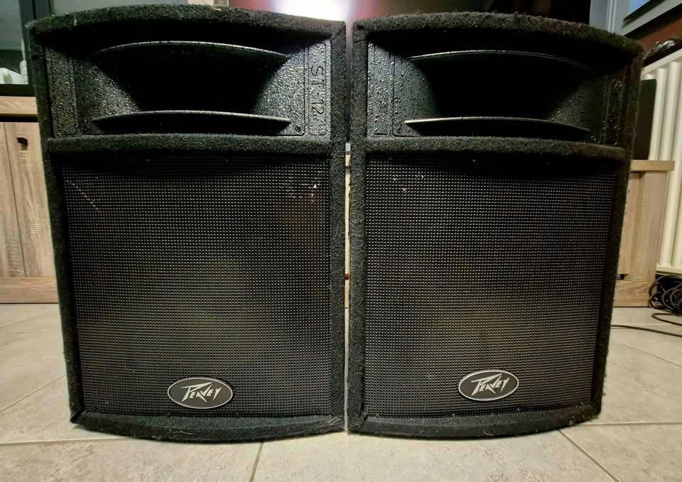 Lot sono Peavey SP12 + ampli Samson Servo 200, Enlèvement, Comme neuf, 150 watts ou plus, Enceinte colonne