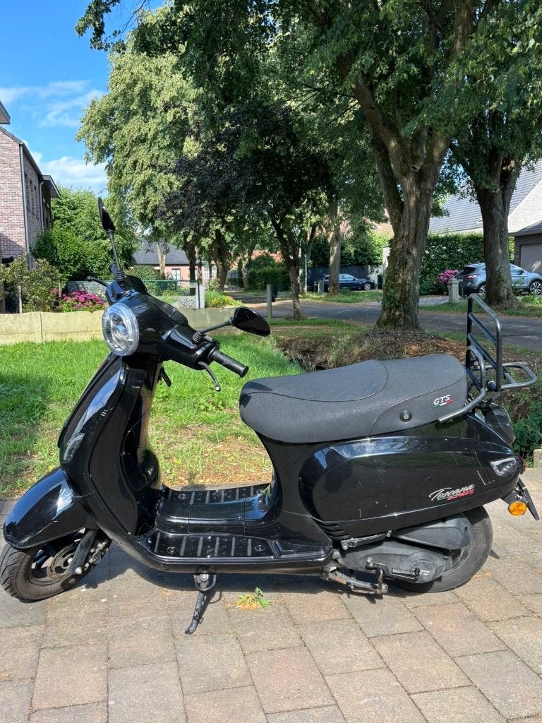GTS Toscana Dynamic 50cc - Black Pearl, Fietsen en Brommers, Scooters | Overige merken, Gebruikt, Klasse B (45 km/u), Benzine
