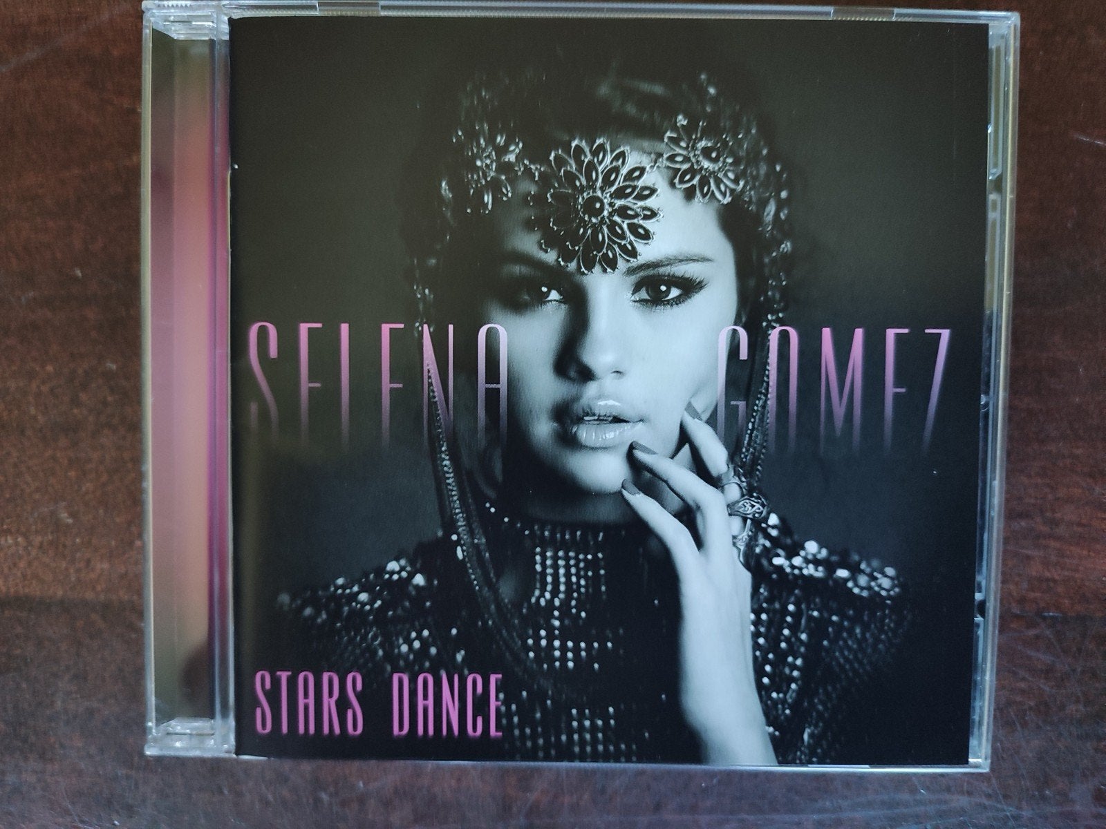 CD Deluxe edit. : SELENA GOMEZ - STARS DANCE (4 bonustracks), Ophalen of Verzenden, Zo goed als nieuw