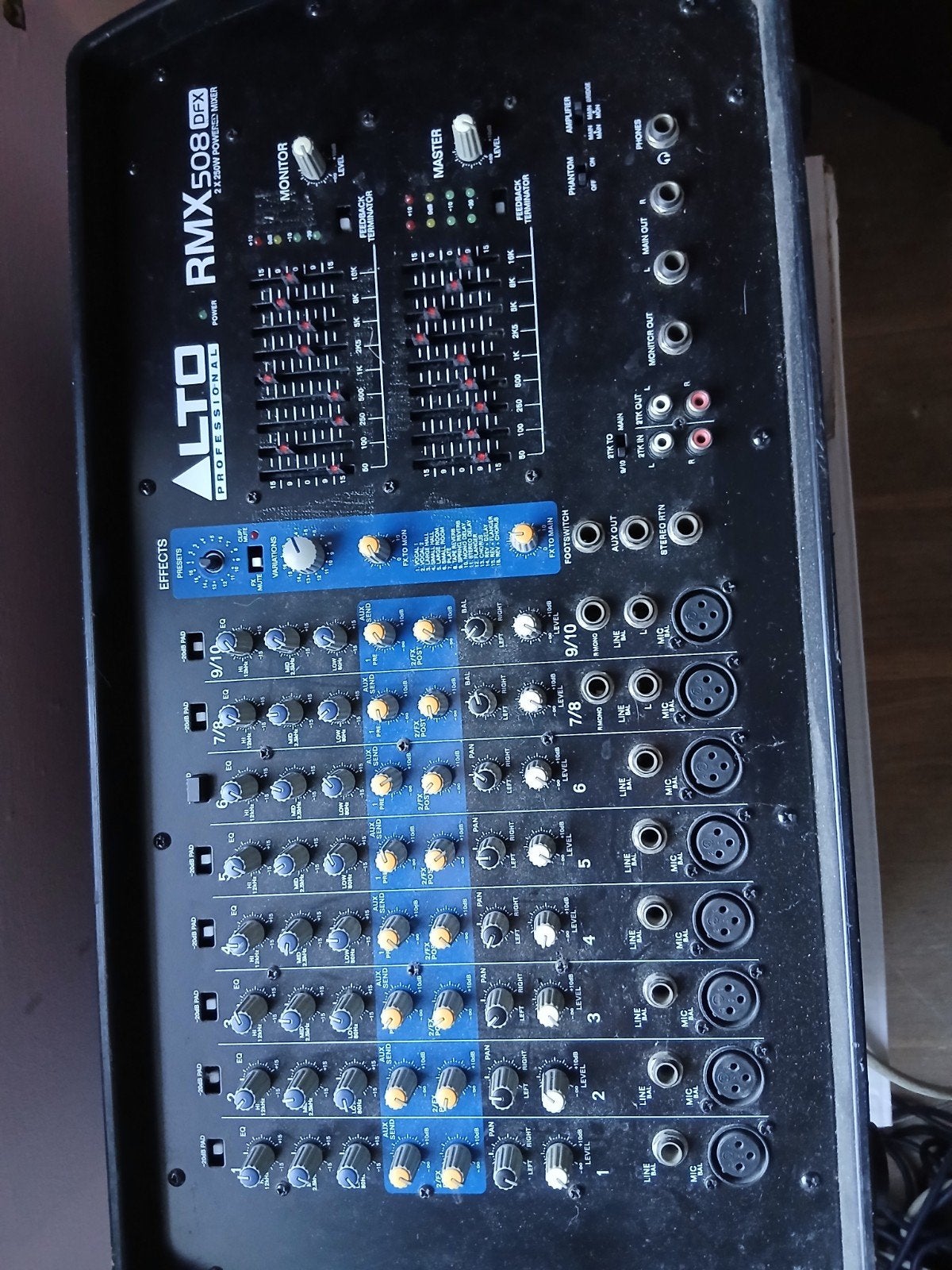 Alto Professional RMX508 DFX Powered Mixer (Uitstekende staa, Muziek en Instrumenten, Mengpanelen, Ophalen